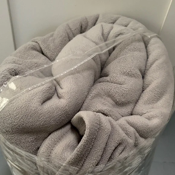 Cuddl Duds Soft Gray Fleece Blanket King - Picture 5 of 6